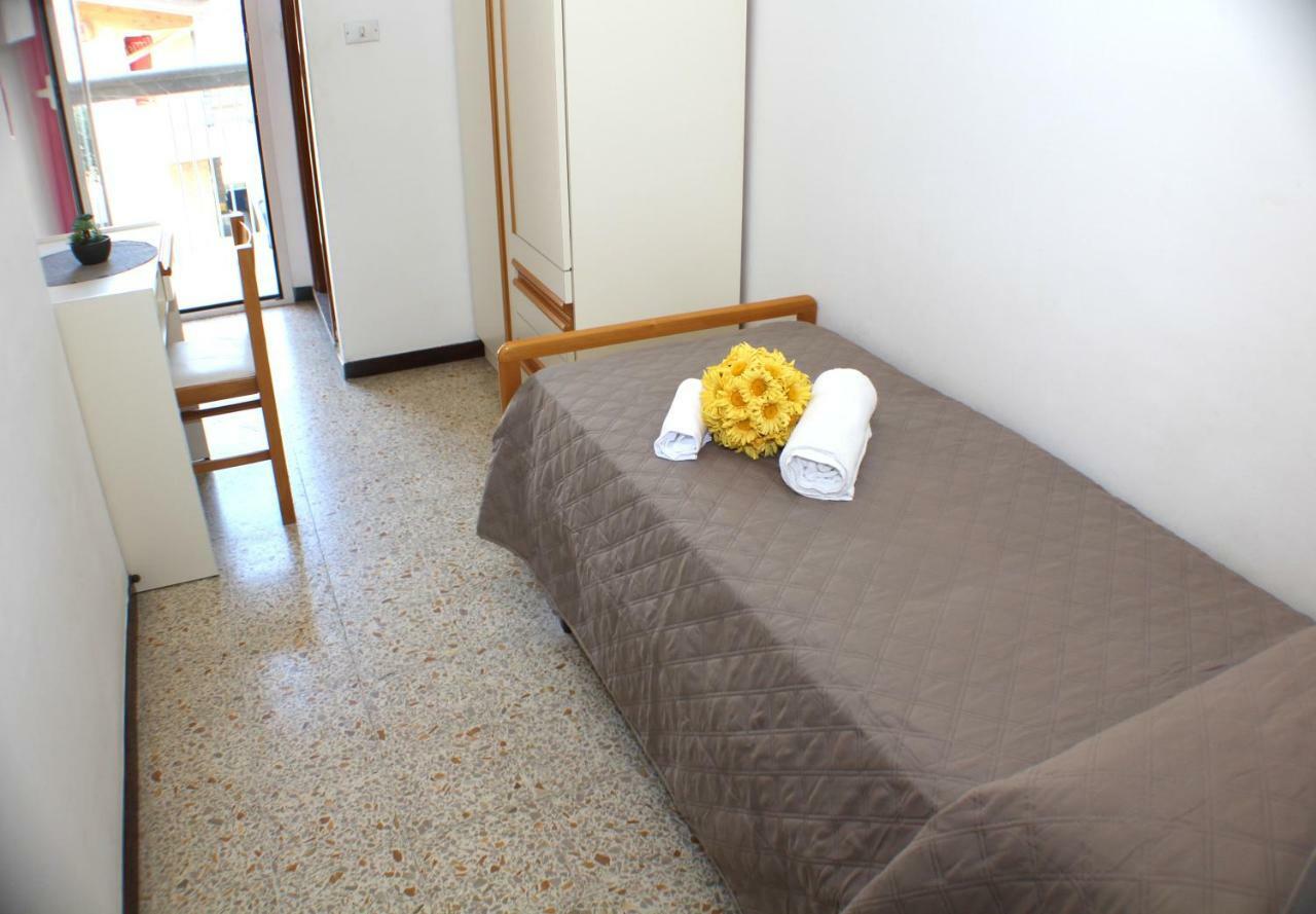Hotel Caesar Misano Adriatico Eksteriør bilde